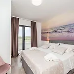 Angelo 2020 With Sauna, Gym, Heated Pool Villa *
