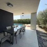 Angelo 2020 With Sauna, Gym, Heated Pool * Privlaka (Zadar)
