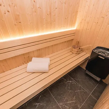 Angelo 2020 With Sauna, Gym, Heated Pool