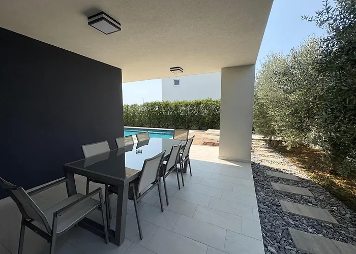 Angelo 2020 With Sauna, Gym, Heated Pool * Privlaka (Zadar)